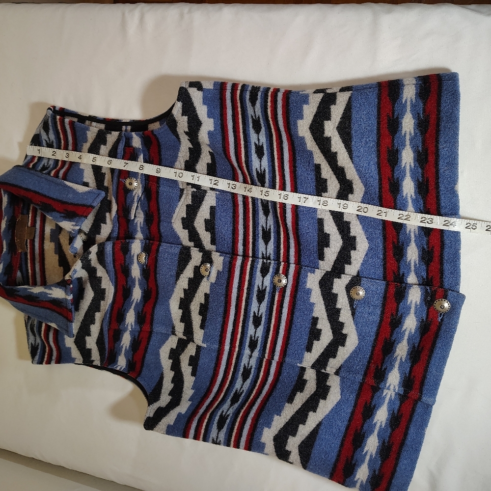 Pendleton Vest - Picture 4 of 7